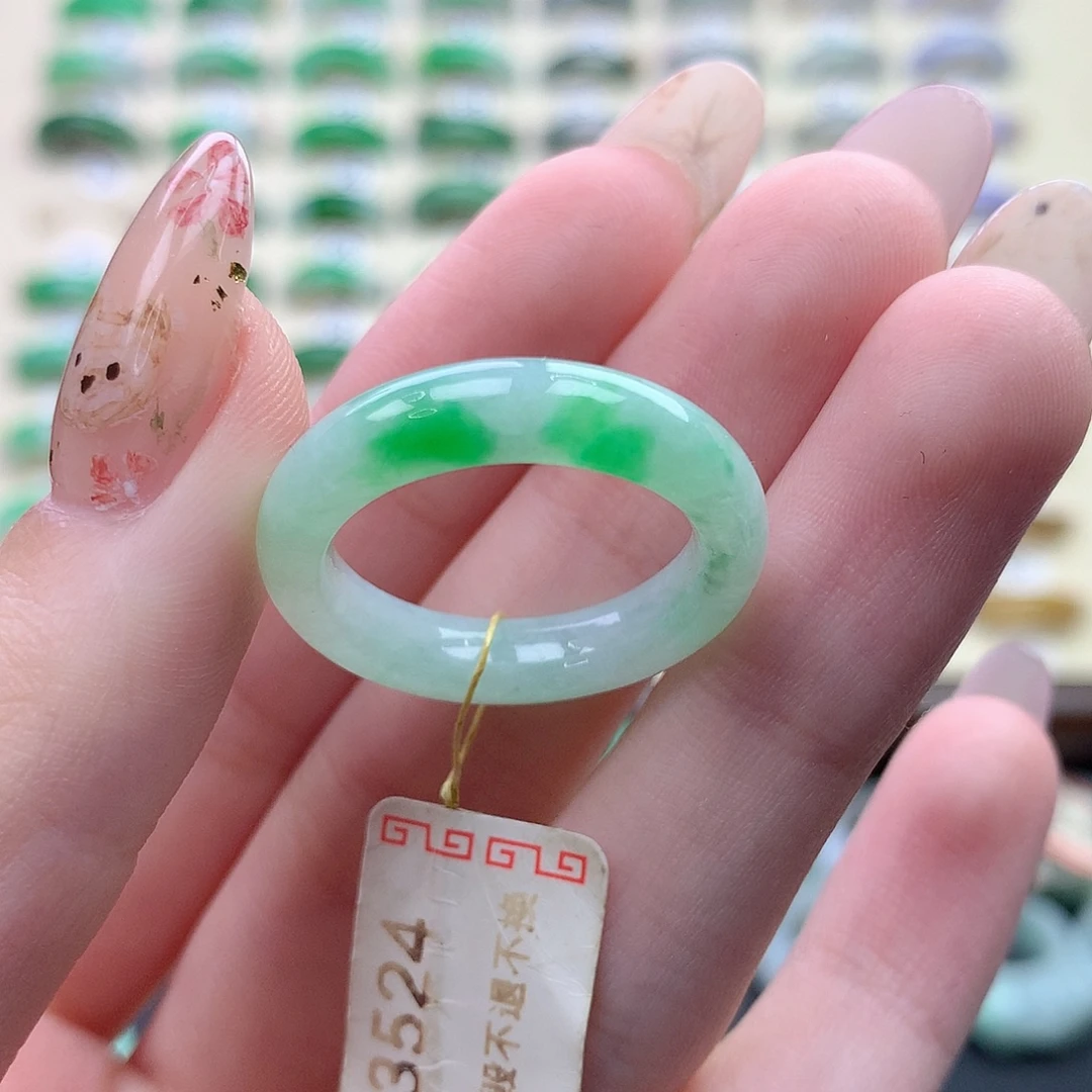 翡翠未镶嵌戒指港19