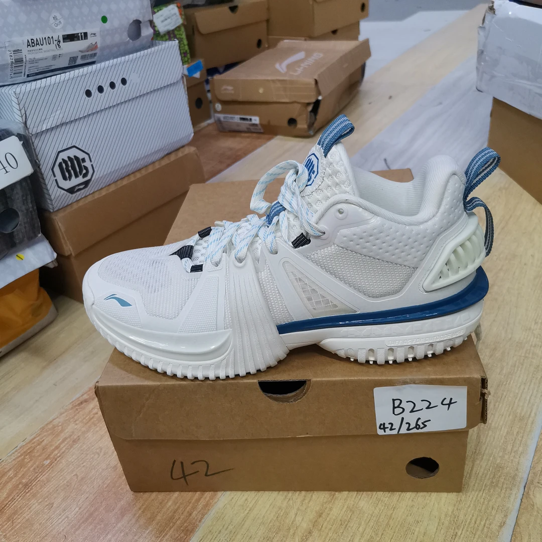 李宁断货-运动鞋-B224