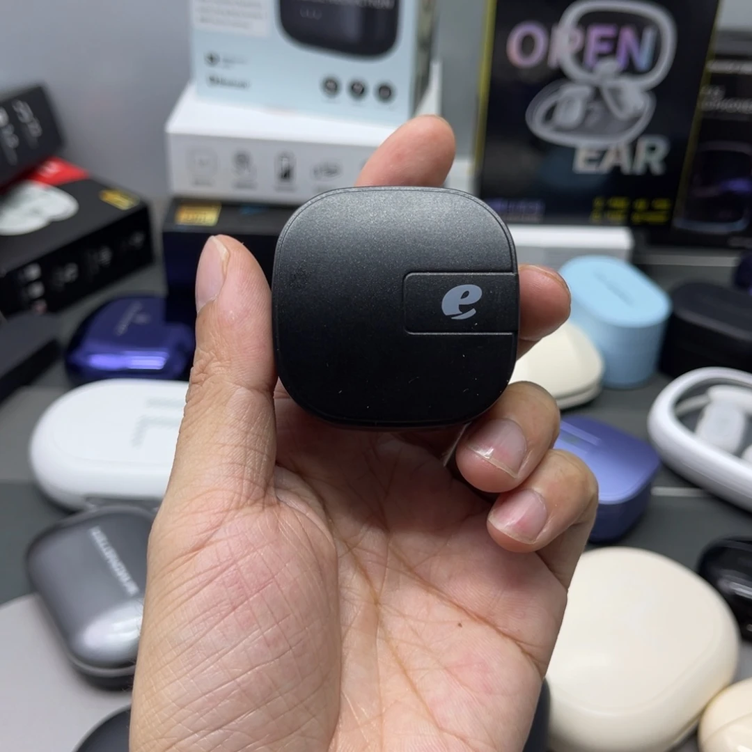 黑色宏基豆豆。