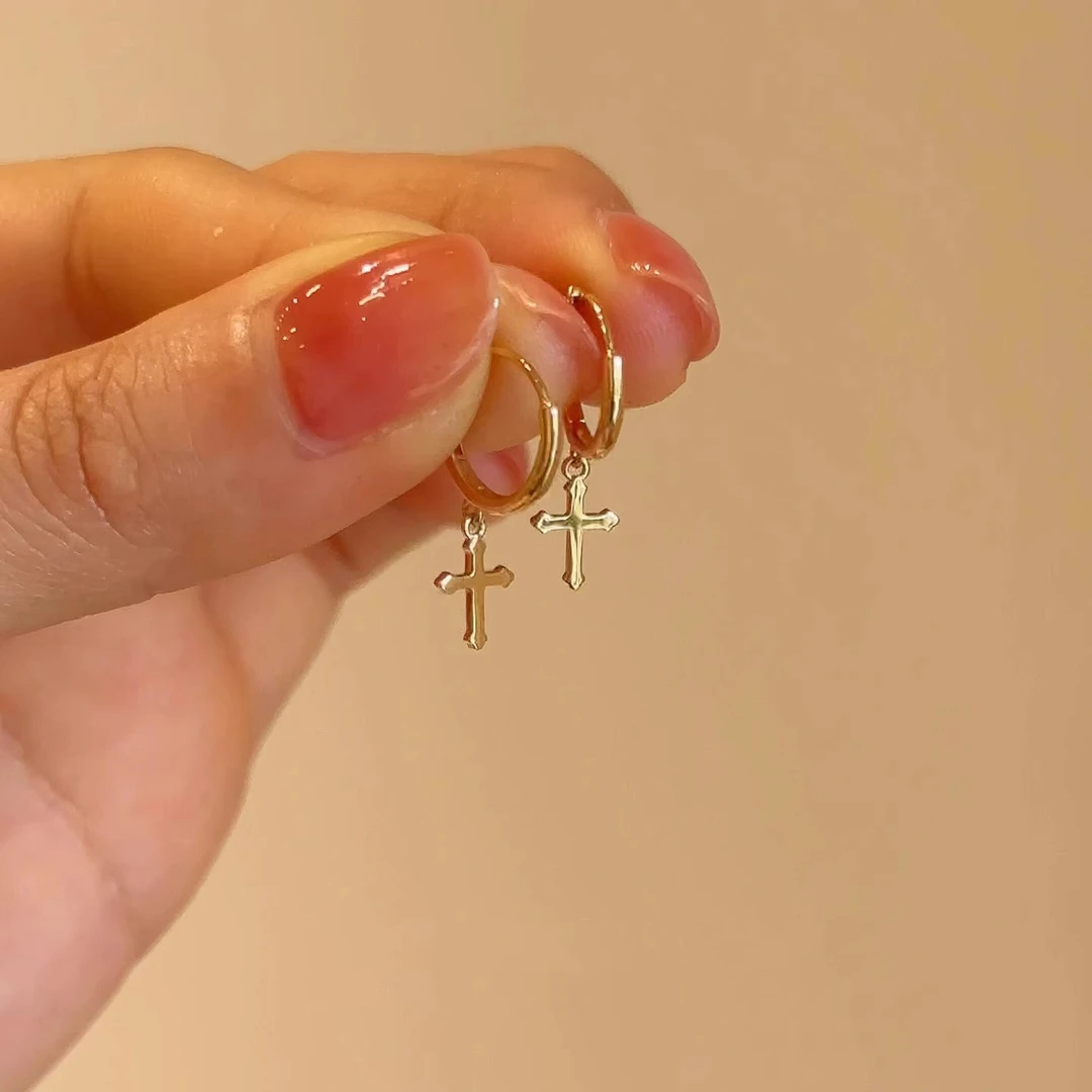 铜合金耳饰 金色十字架耳环时尚百搭轻奢小众设计高级感气质耳饰
