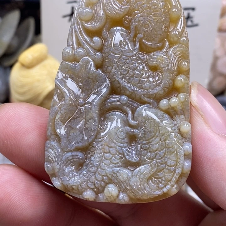 硅化珊瑚（珊瑚玉）未镶嵌颈饰