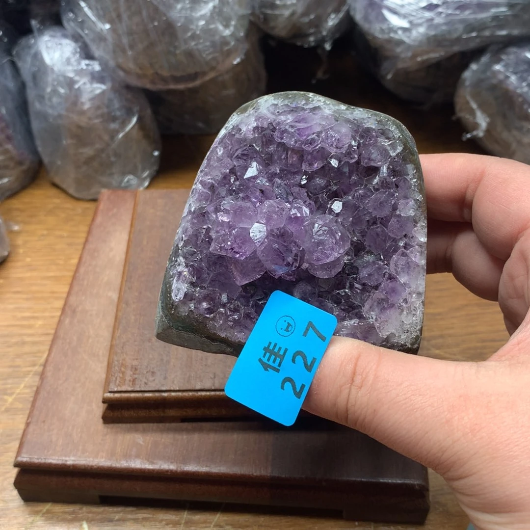 水晶大型摆件（非配饰）未镶嵌