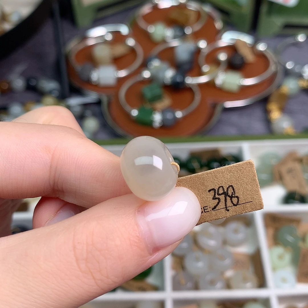 手链未镶嵌和田玉
