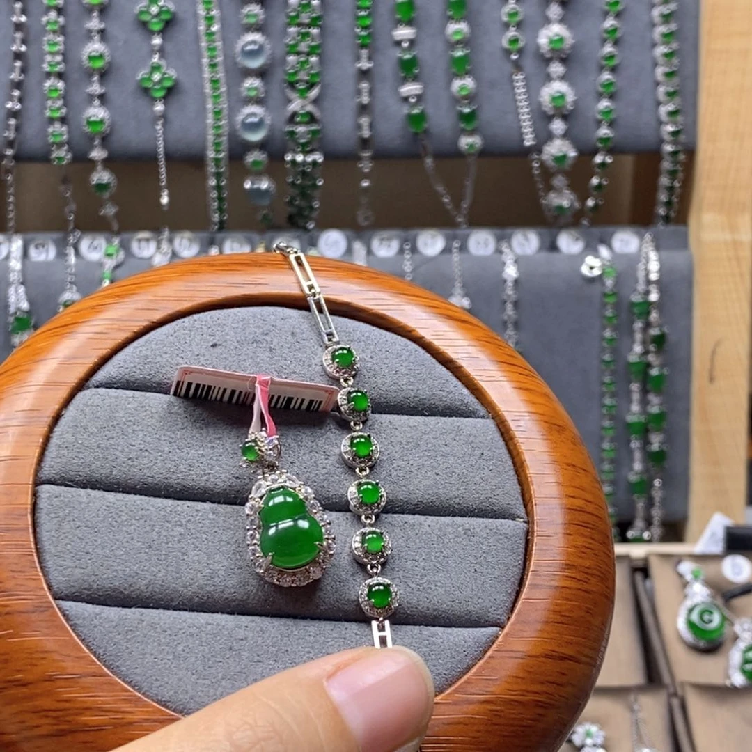 翡翠银S925镶嵌颈饰v*2件套