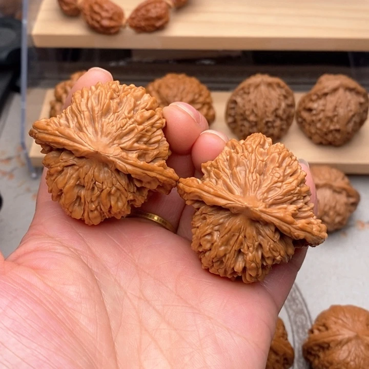 核桃把件文玩核桃老楼