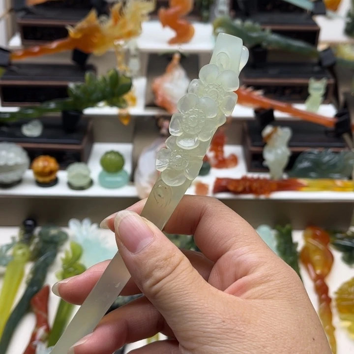 蛇纹石玉未镶嵌岫玉发簪