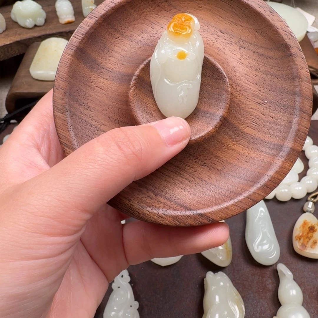 吊坠(不含链)未镶嵌和田玉（子料）籽料佛公