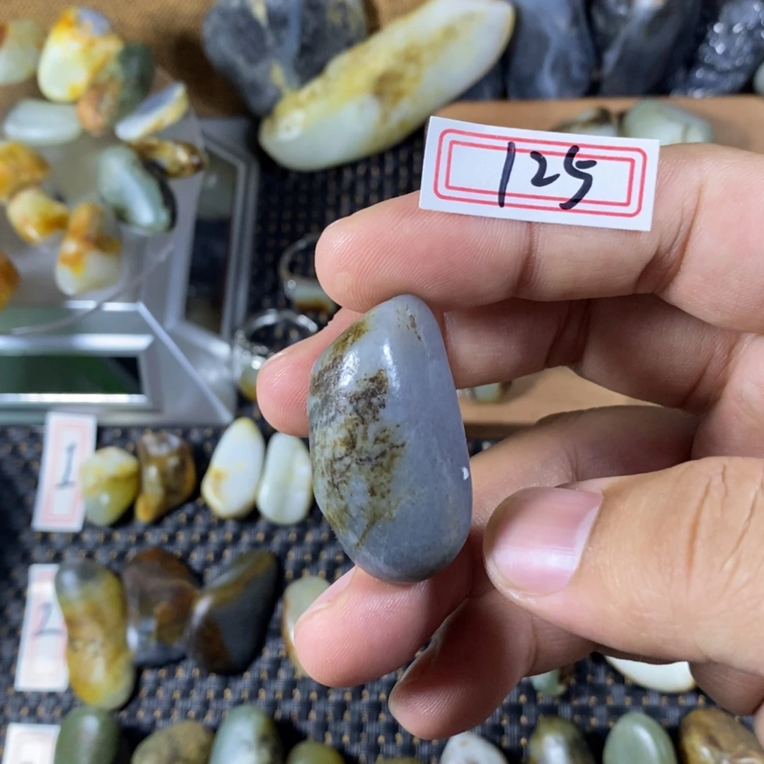和田玉（糖玉）未镶嵌挂件