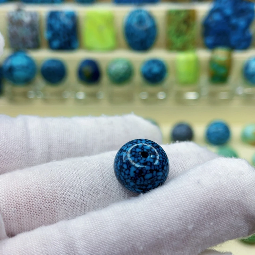 未镶嵌绿松石颈饰