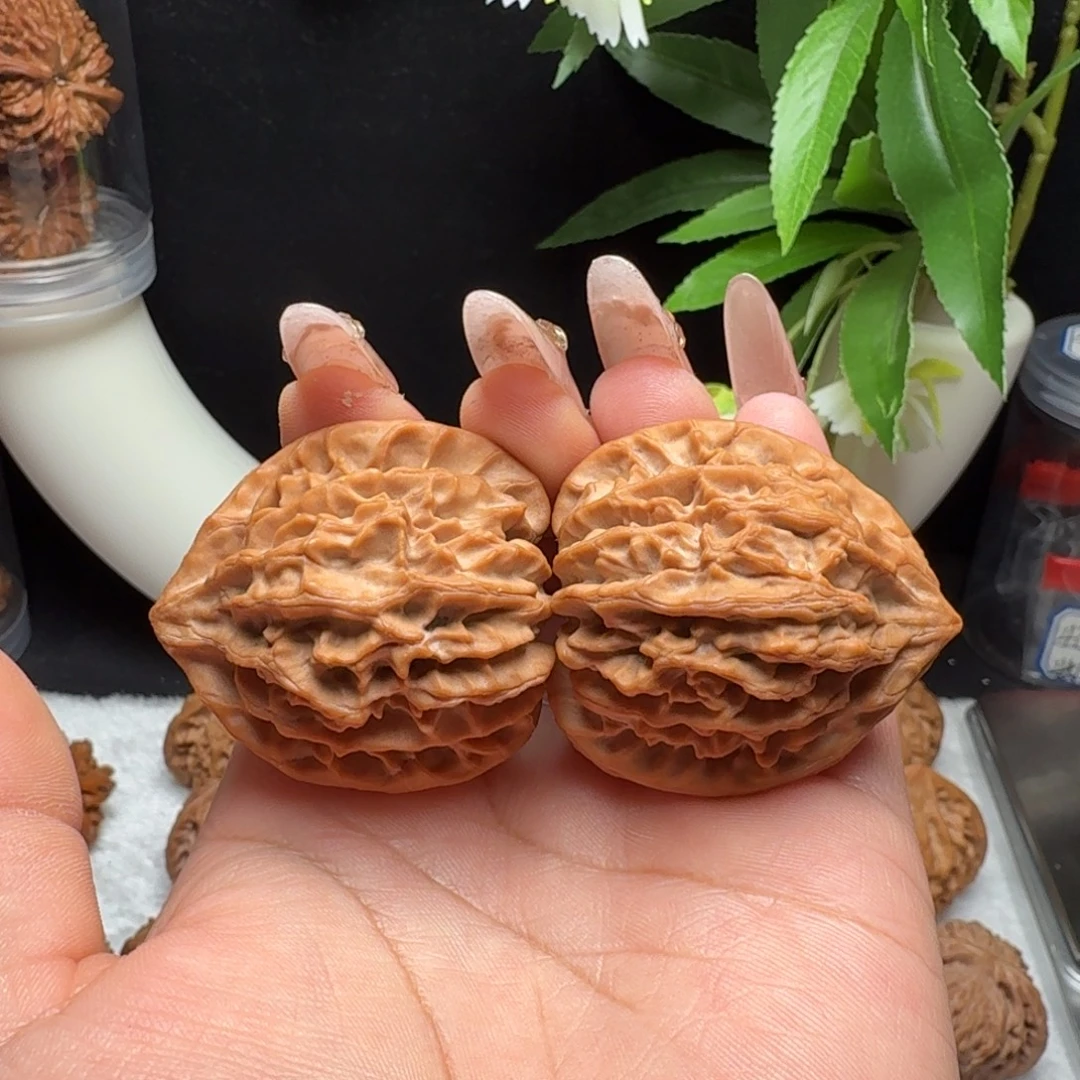 文玩核桃把件39龙门涧