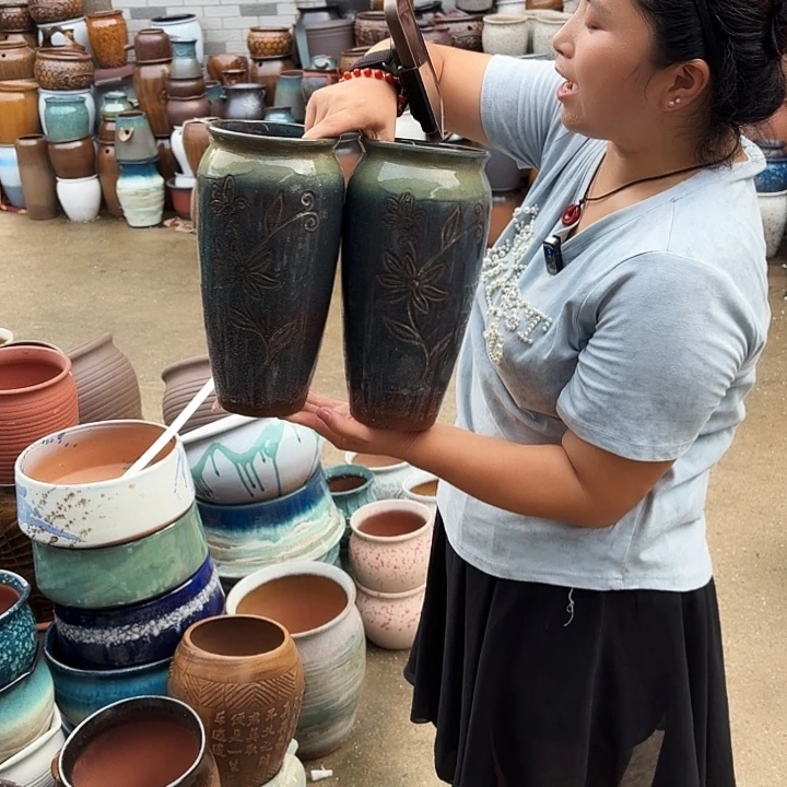 口13高29瑕疵两个盆子。