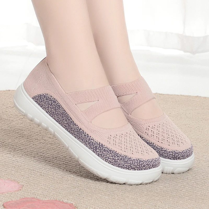 四季百搭镂空网面女透气轻便一脚蹬软底防滑中老年运动妈妈健步鞋