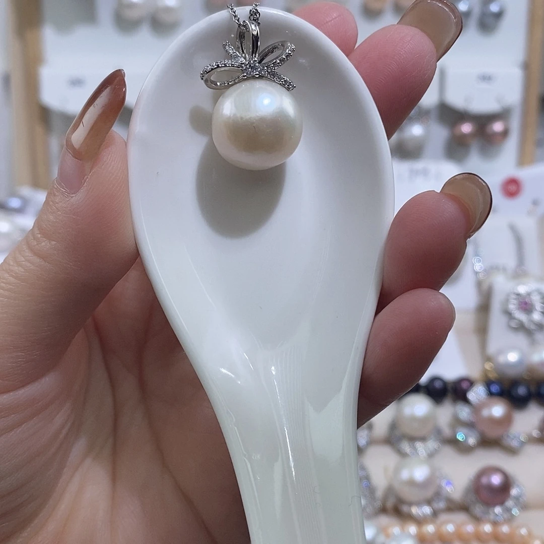 淡水珍珠未镶嵌吊坠(赠链)w14.7