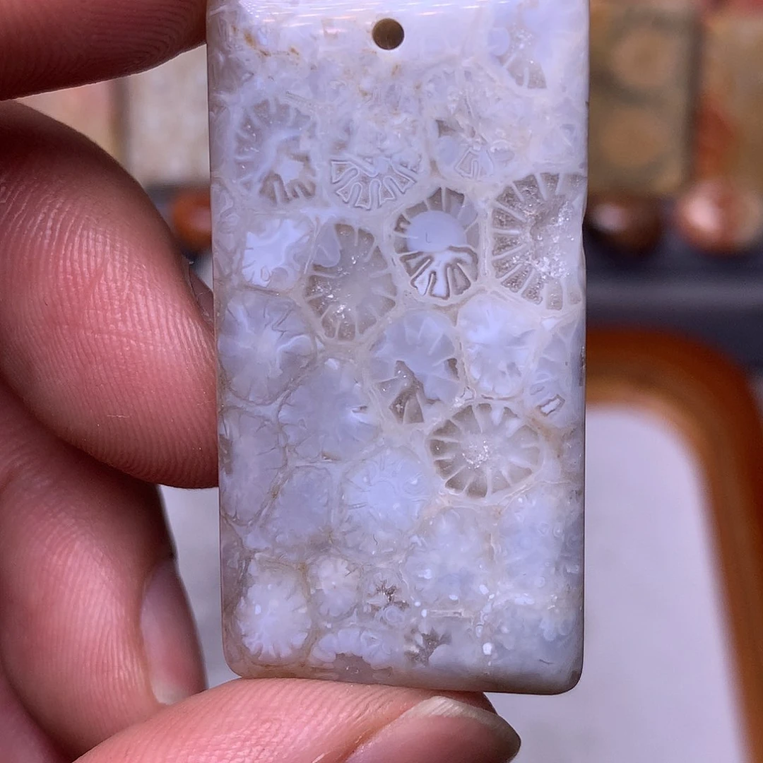 查罗石合金珠宝半成品