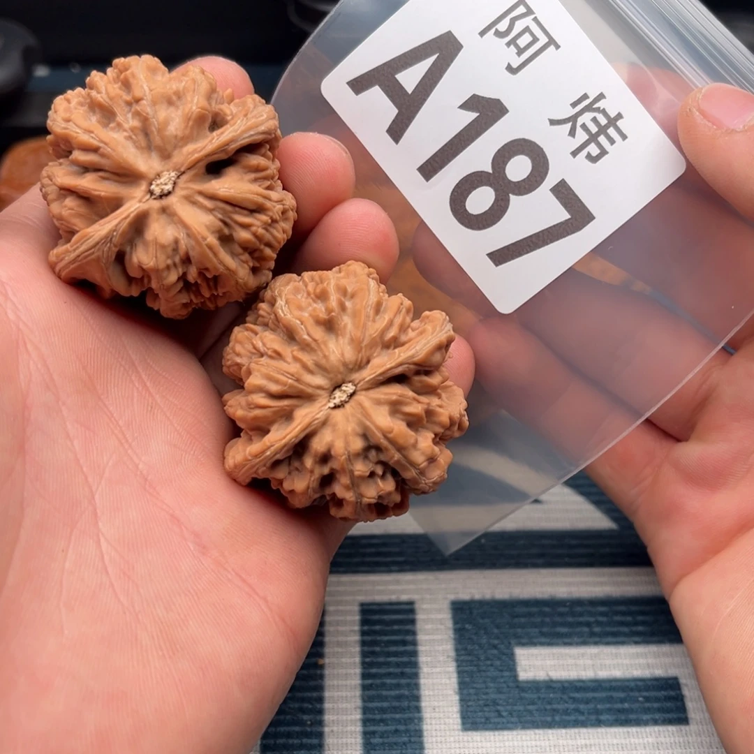 吊坠文玩核桃粗筋44