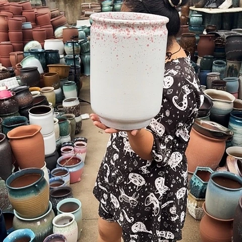 口20高30一个盆子。