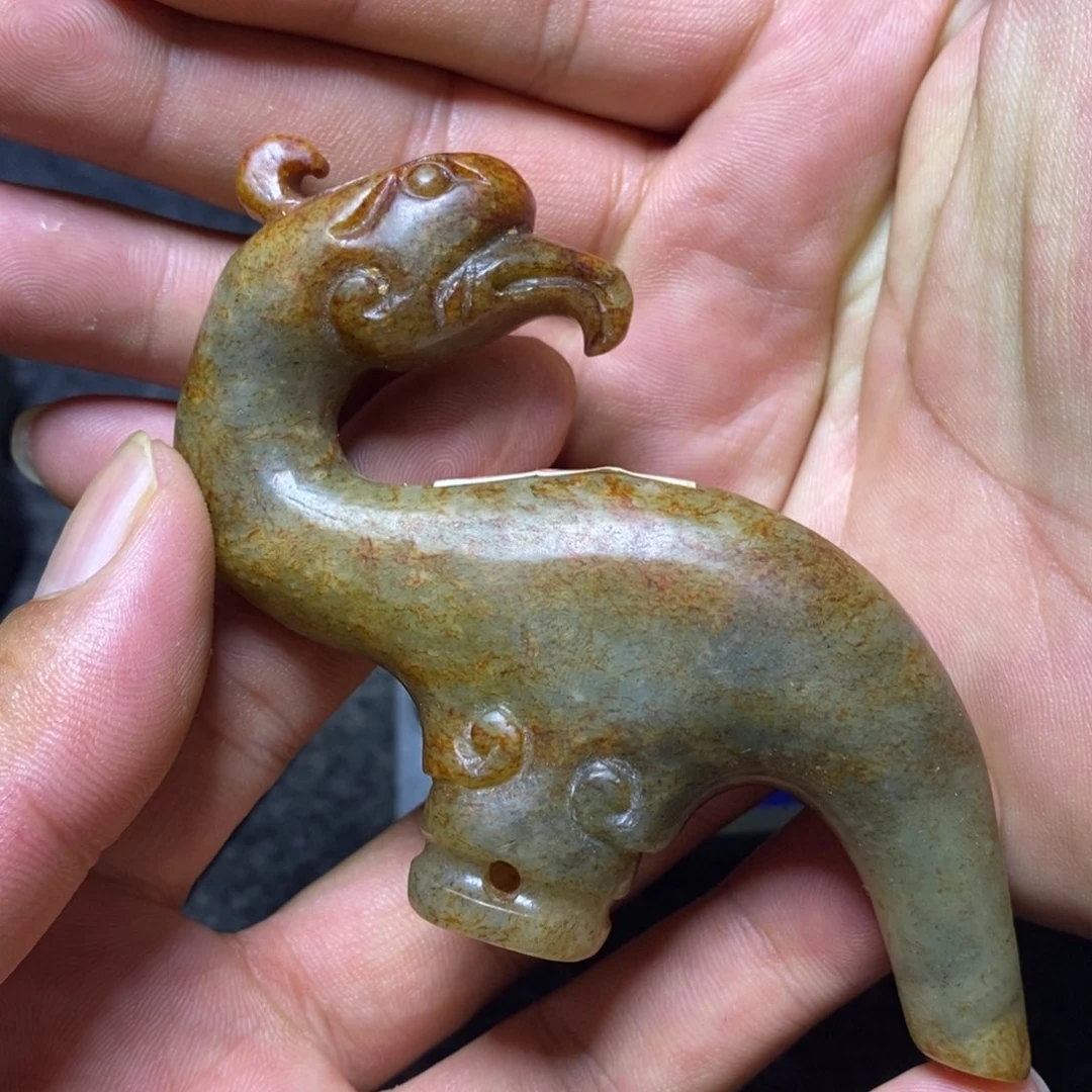 和田玉未镶嵌把件