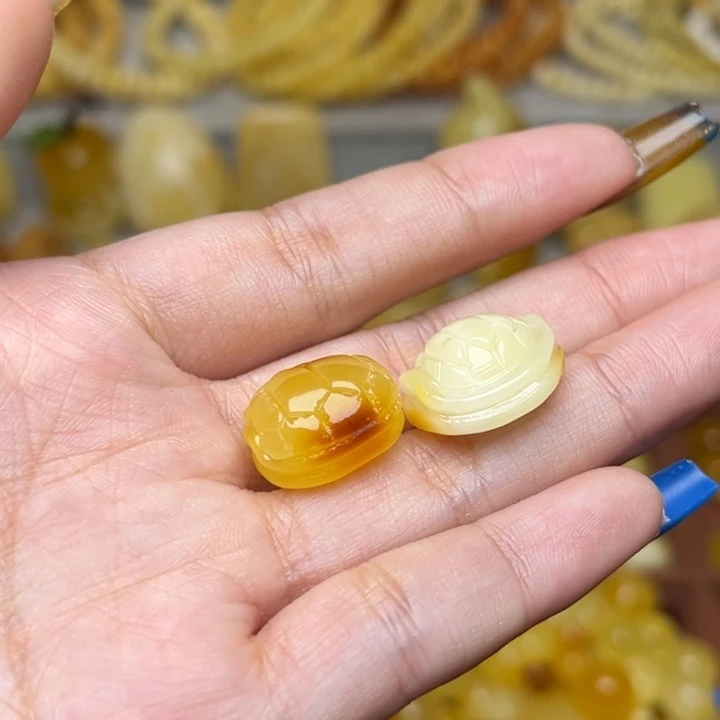 蜜蜡未镶嵌珠宝奇石-160-天然蜜蜡满蜡富甲天下一个