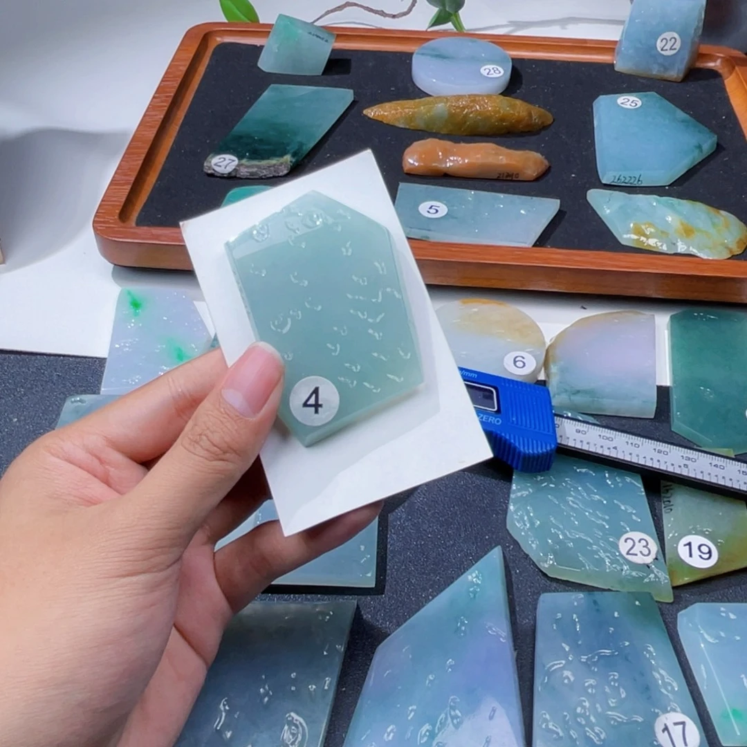 清***粥定制翡翠未镶嵌牌子料