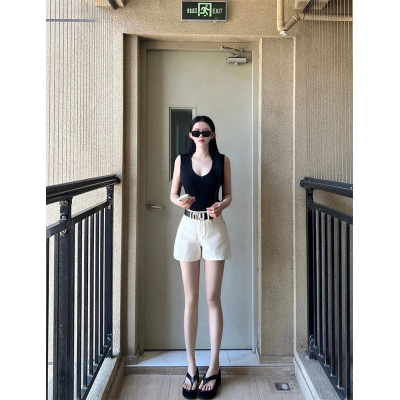 2025夏季新款韩系穿搭U领性感吊带无袖上衣高腰休闲短裤两件套女