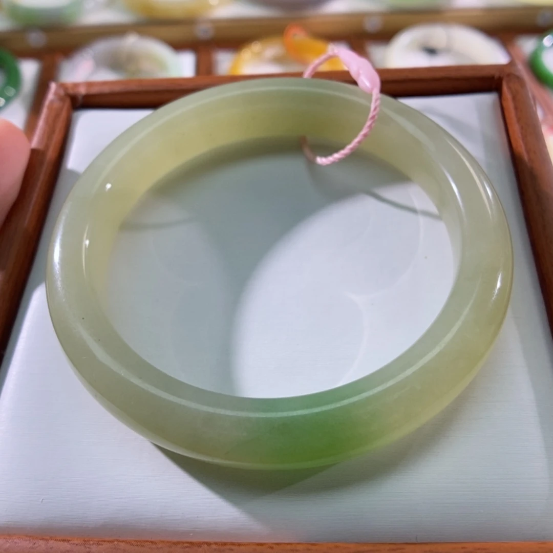 【闪购商品】未镶嵌手镯和田玉（翠青玉）