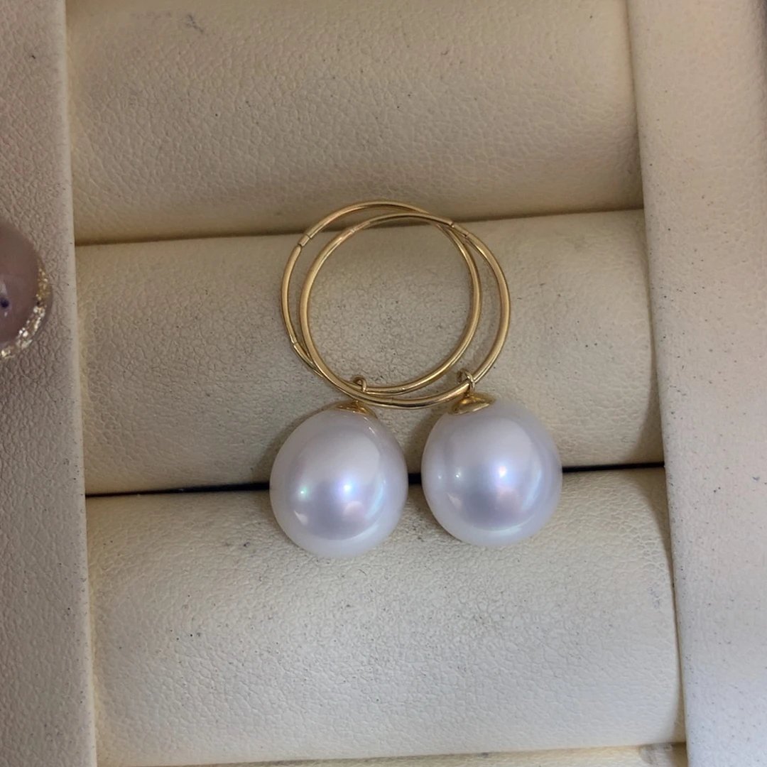18K金镶嵌海水珍珠耳饰