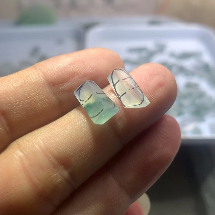 夜***使定制翡翠未镶嵌戒指