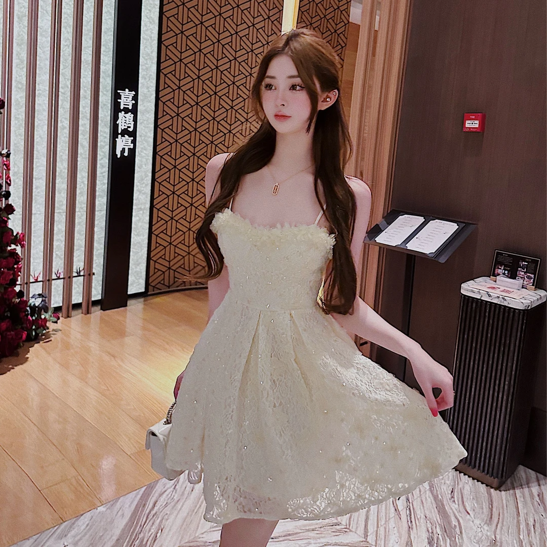 【茉莉清茶】重工钻链羽毛吊带连衣裙XS40801