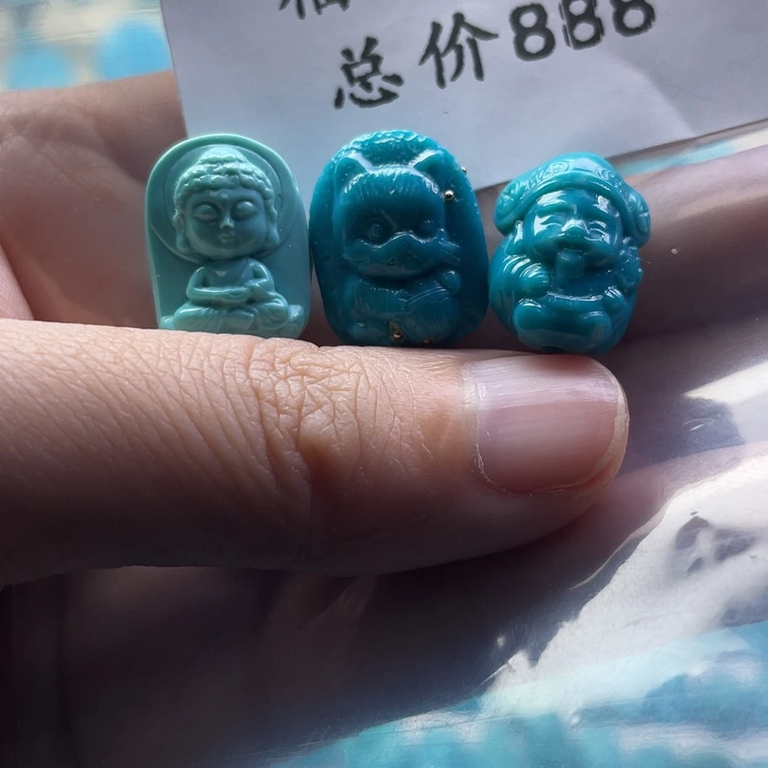 绿松石未镶嵌颈饰