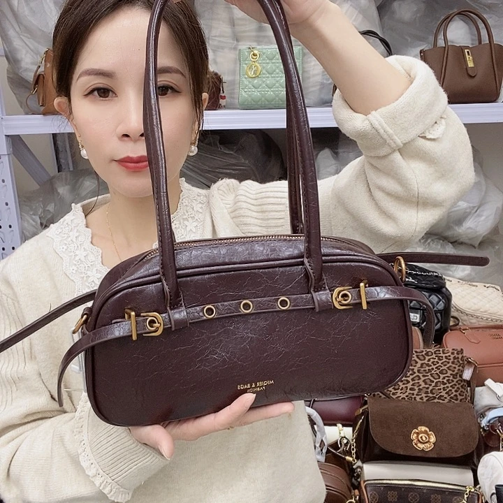 蚕丝小牛剖层皮革PU7502