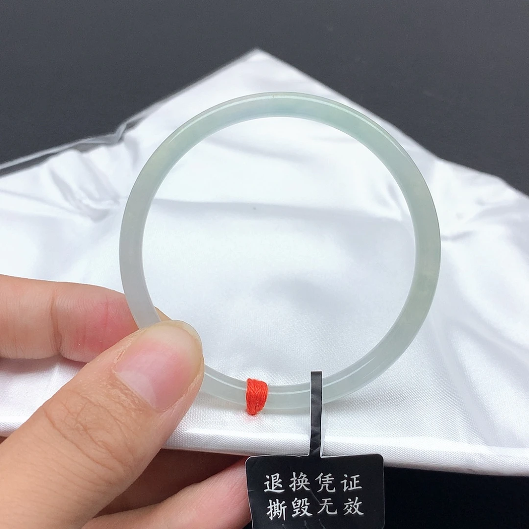 翡翠手镯未镶嵌49.9圆条完美