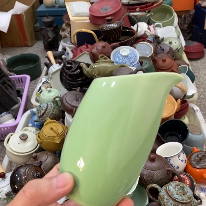 陶瓷艺术品及陶瓷壶