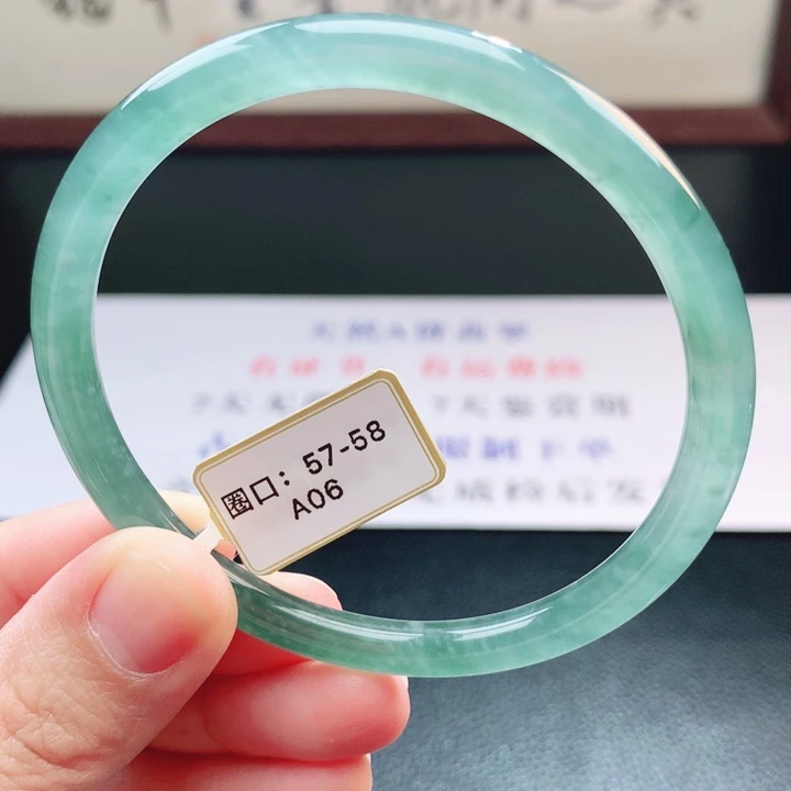 翡翠未镶嵌手镯翡翠手镯13