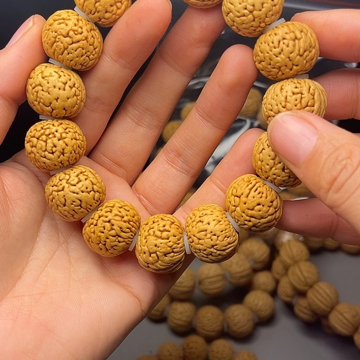 聽***主吊坠桃核桃核手串