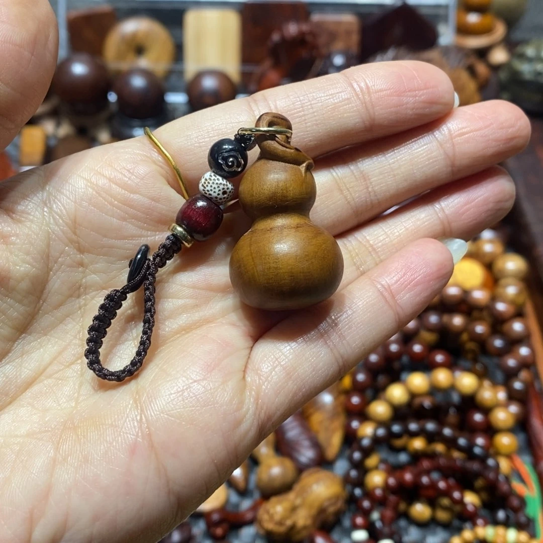 木枣木瑕疵葫芦一个