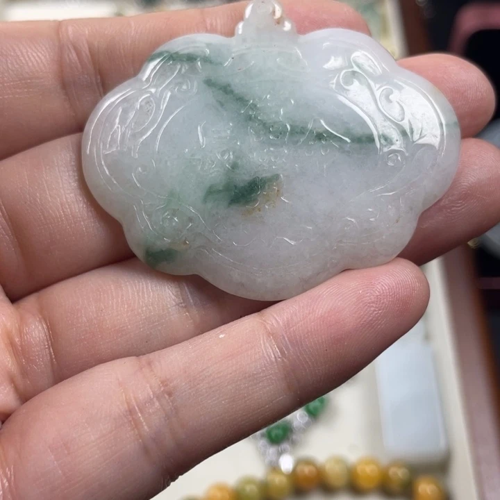 翡翠未镶嵌颈饰天然翡翠