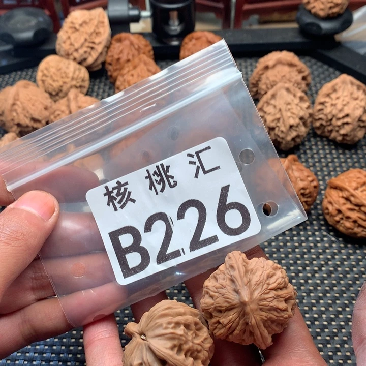 吊坠文玩核桃金鱼