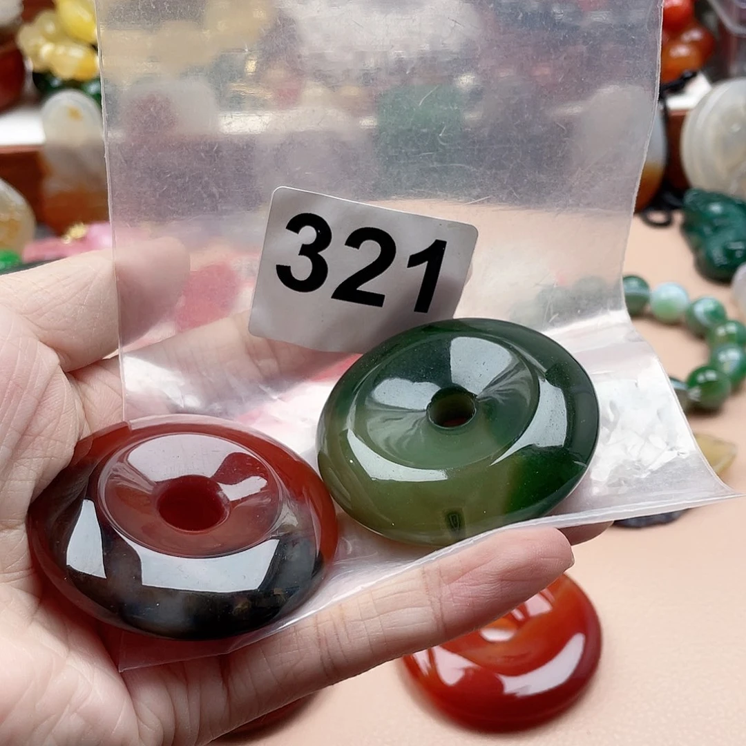 合金颈饰玛瑙/玉髓雪***?