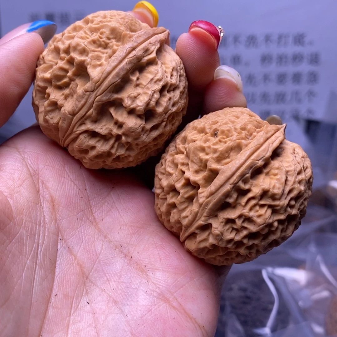 把件文玩核桃云南野生铁核桃56号40mm