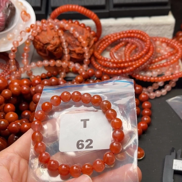 南红玛瑙未镶嵌多样性发货默认微瑕称重8mm