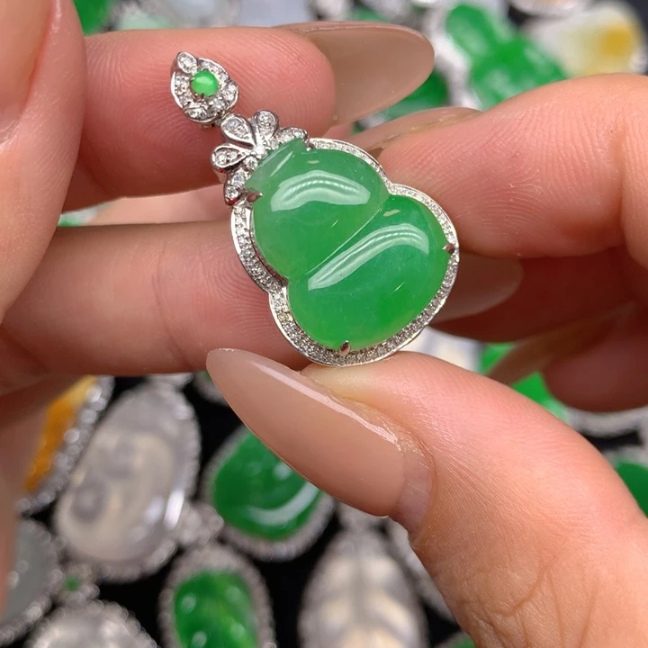 翡翠18K金镶嵌吊坠(不含链)