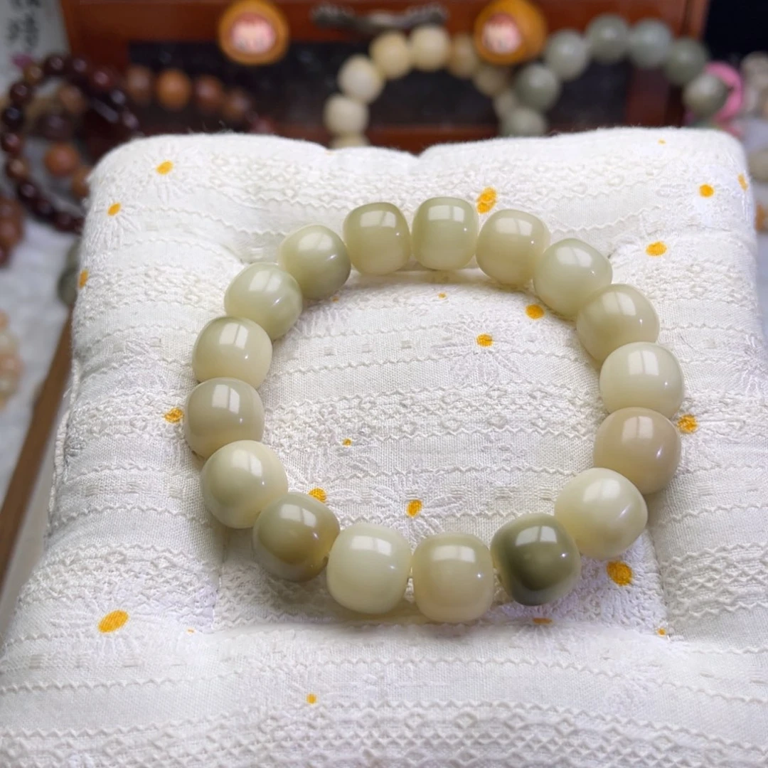 琪***琪菩提根/象牙果吊坠607微瑕