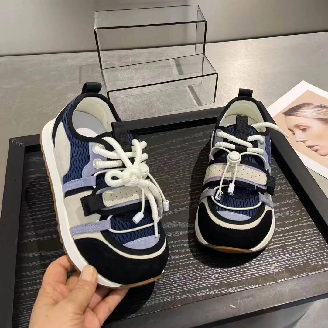 极简风轻便夏季休闲风方头布鞋透气注压网面跑步鞋百搭小众鞋子