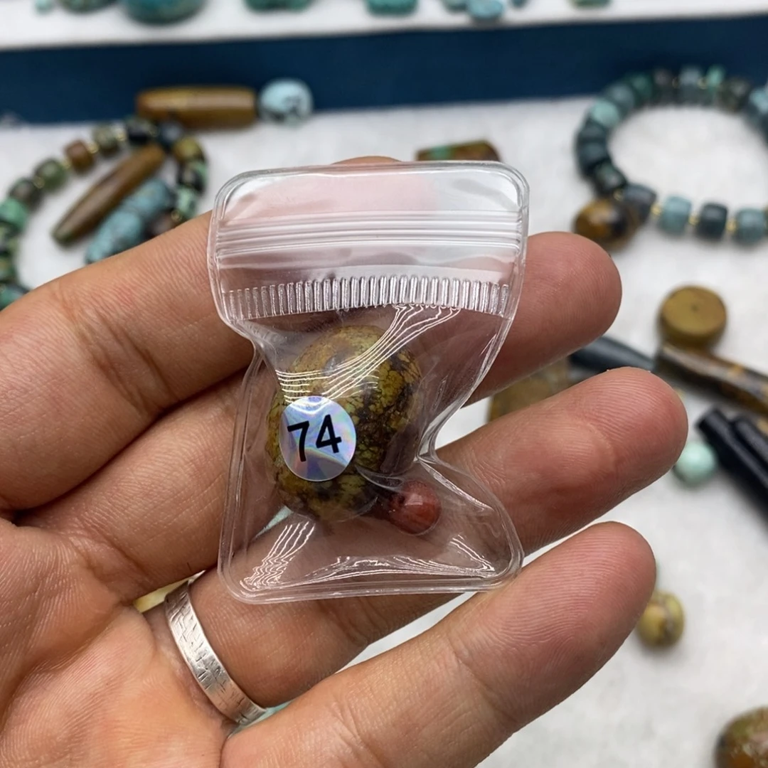 ****️南红玛瑙未镶嵌珠宝奇石