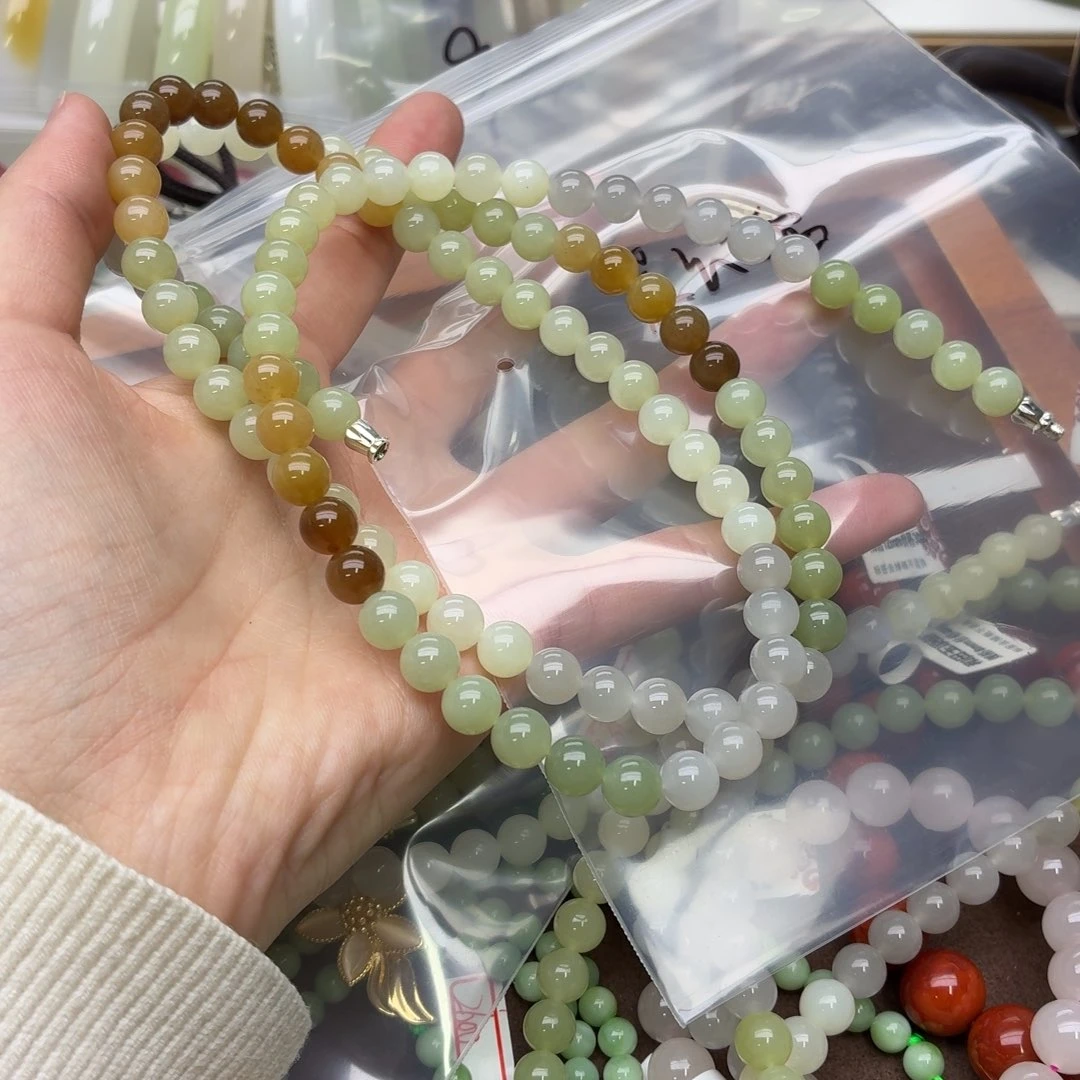 紫***雪和田玉未镶嵌手镯