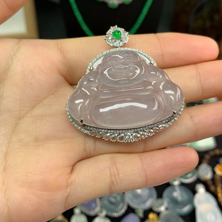 翡翠18K金镶嵌颈饰翡翠