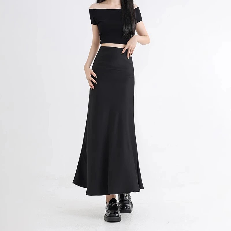 大码高级感黑色鱼尾半身裙女夏季薄款梨形身材显瘦垂感包臀中长裙