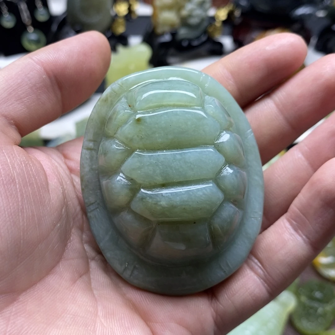 岫玉富甲手把未镶嵌