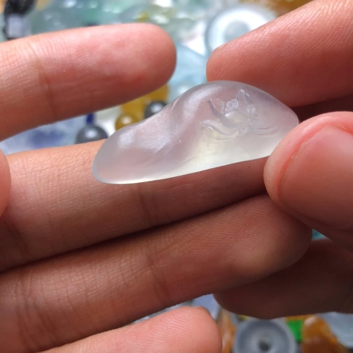 定制翡翠未镶嵌挂件
