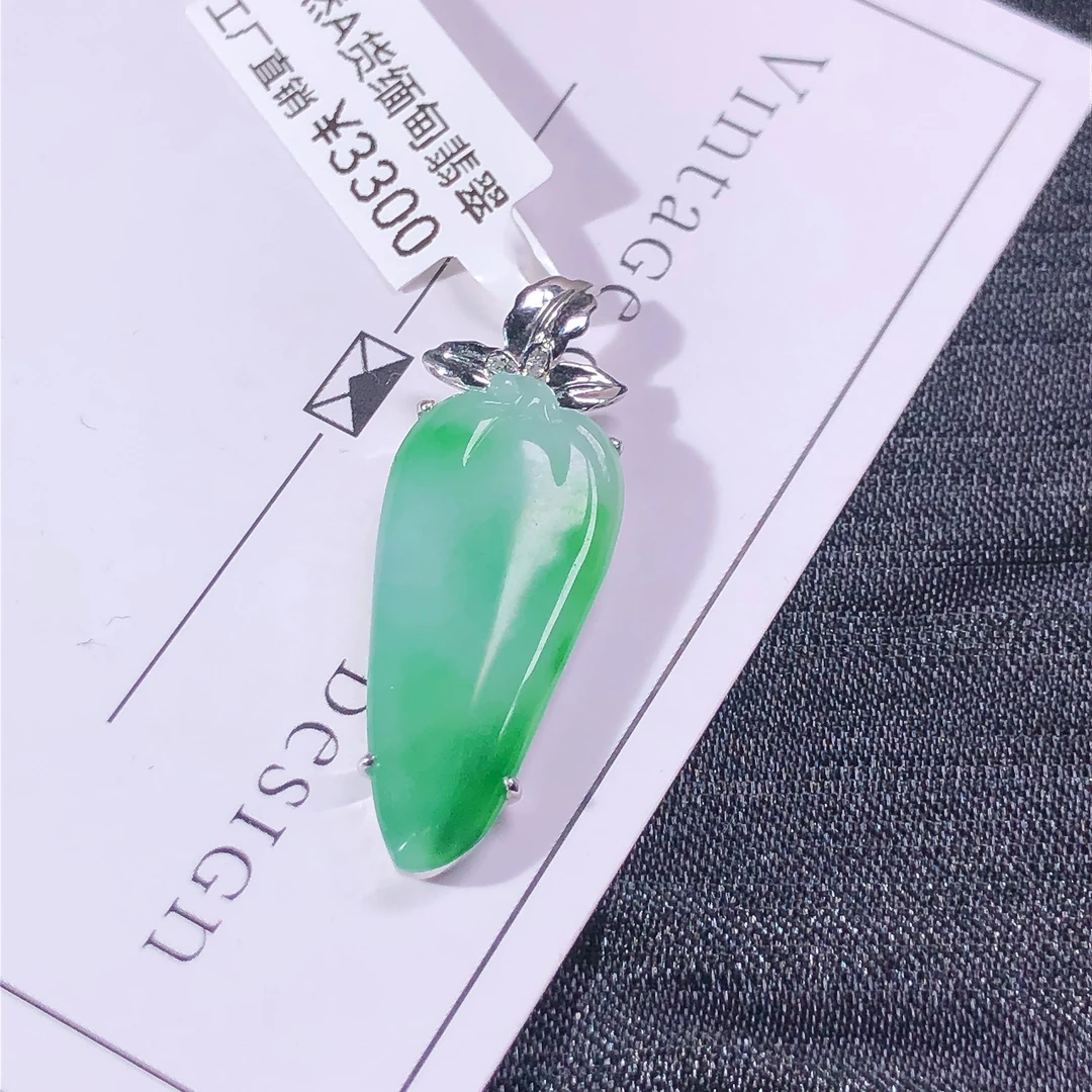 天然A货缅甸翡翠18k金镶嵌老坑冰种阳绿福瓜吊坠尺寸38.4/13.3/5